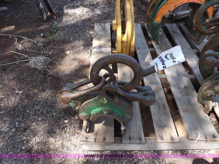 image for item K3943 4" pipe caliper/tongs