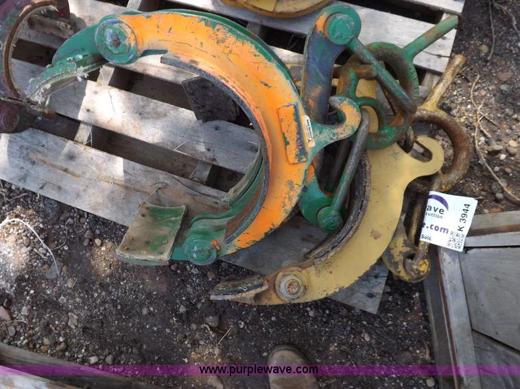 image for item K3944 (2) pipe calipers/tongs