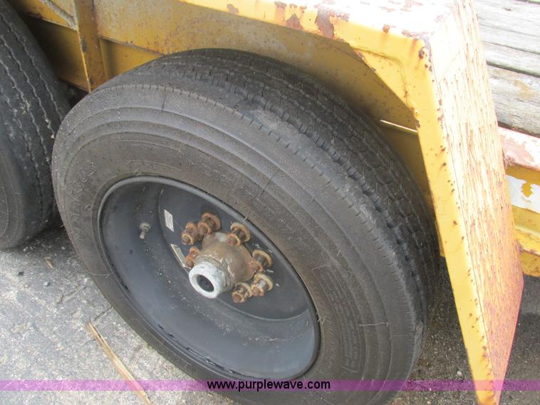 image for item K5065 2000 Redi Haul FSL18372E102 equipment trailer