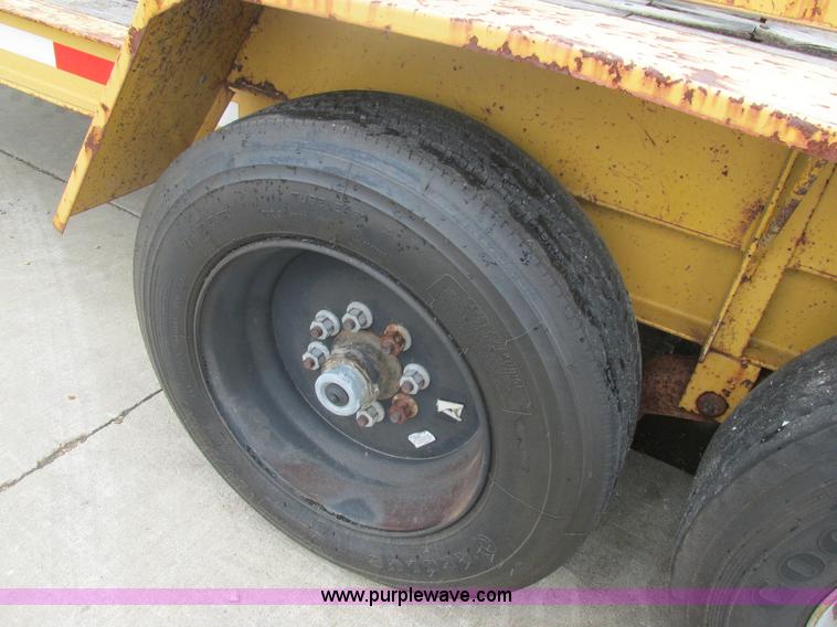 image for item K5065 2000 Redi Haul FSL18372E102 equipment trailer