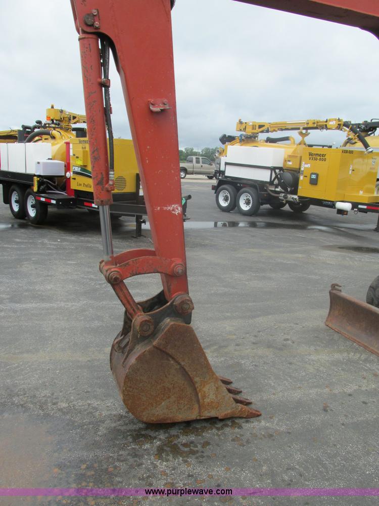 image for item K5066 2005 Ditch Witch MX502 compact excavator