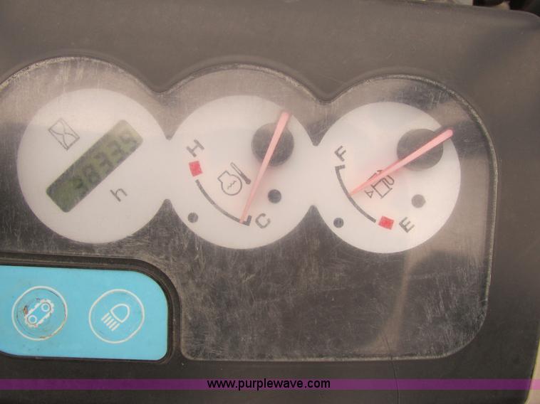 image for item K5066 2005 Ditch Witch MX502 compact excavator