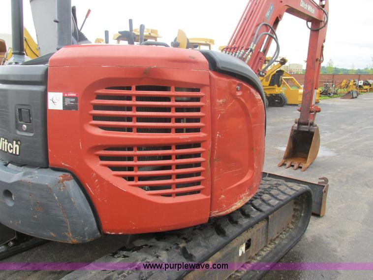 image for item K5066 2005 Ditch Witch MX502 compact excavator