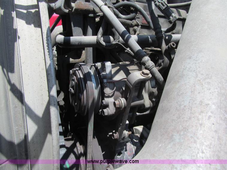 image for item K5635 1994 Volvo WG64T semi truck