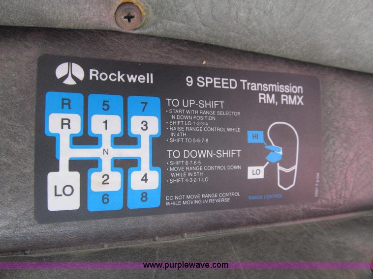 image for item K5636 1994 Volvo WG64T semi truck