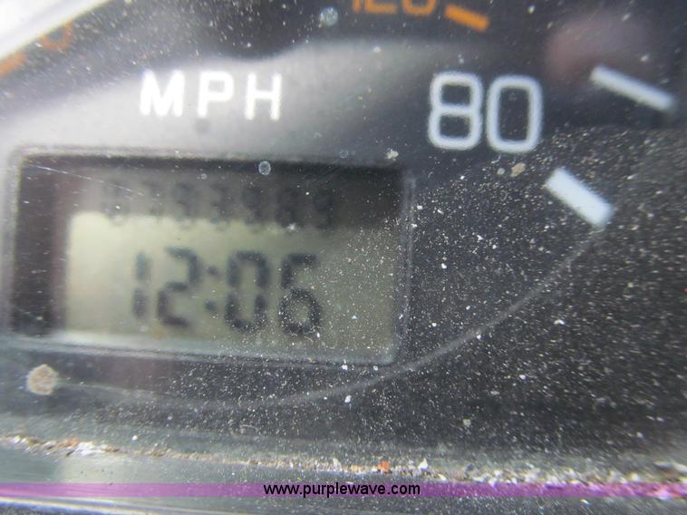 image for item K5636 1994 Volvo WG64T semi truck