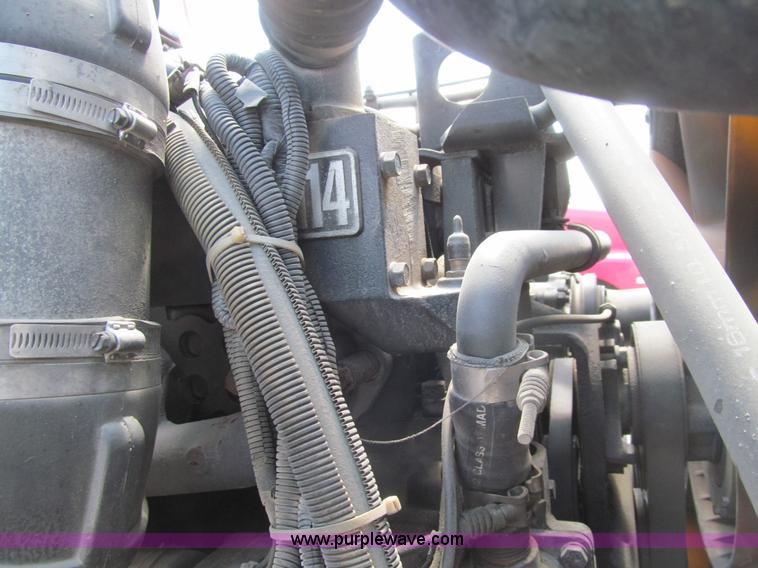 image for item K5636 1994 Volvo WG64T semi truck