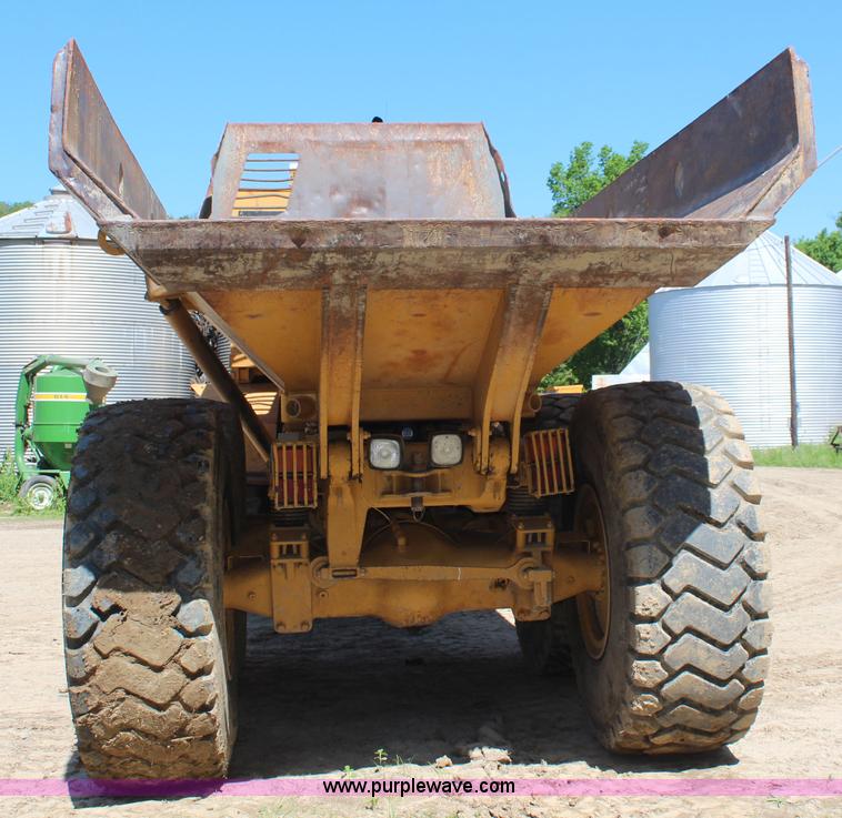 image for item K6790 1994 Caterpillar D250D articulated haul truck
