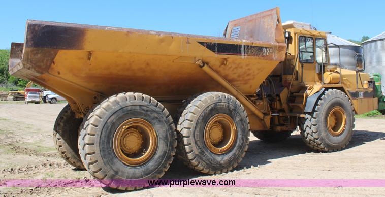 image for item K6790 1994 Caterpillar D250D articulated haul truck