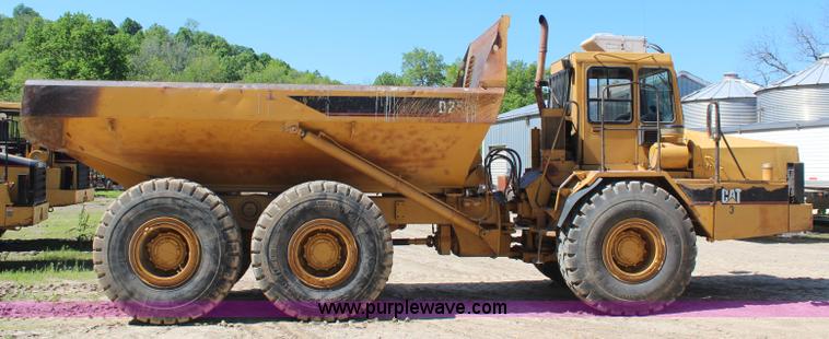 image for item K6790 1994 Caterpillar D250D articulated haul truck