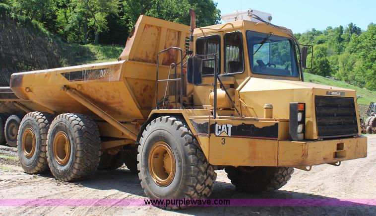 image for item K6790 1994 Caterpillar D250D articulated haul truck