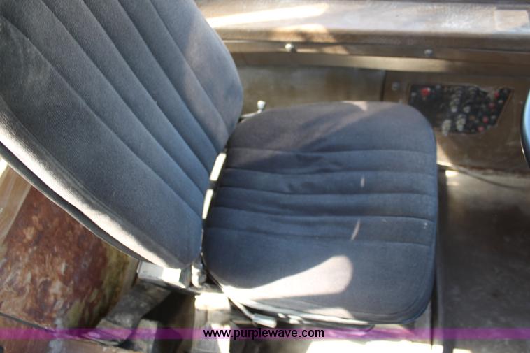 image for item K6790 1994 Caterpillar D250D articulated haul truck