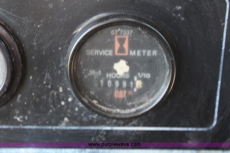 image for item K6790 1994 Caterpillar D250D articulated haul truck