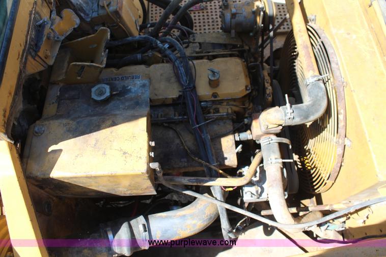 image for item K6790 1994 Caterpillar D250D articulated haul truck