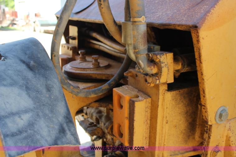 image for item K6790 1994 Caterpillar D250D articulated haul truck