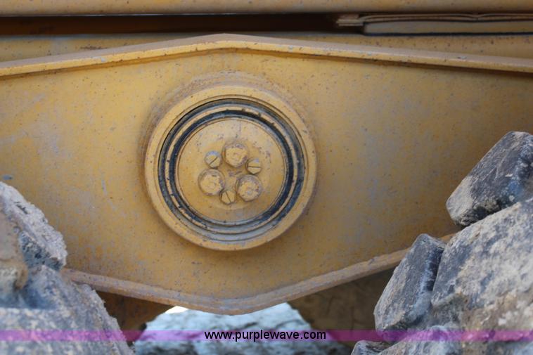 image for item K6790 1994 Caterpillar D250D articulated haul truck