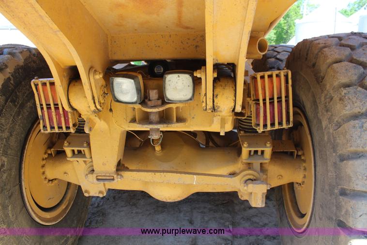 image for item K6790 1994 Caterpillar D250D articulated haul truck