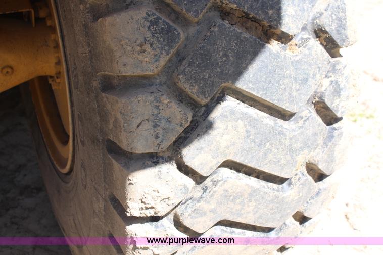 image for item K6790 1994 Caterpillar D250D articulated haul truck