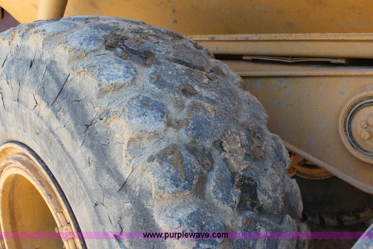 image for item K6790 1994 Caterpillar D250D articulated haul truck