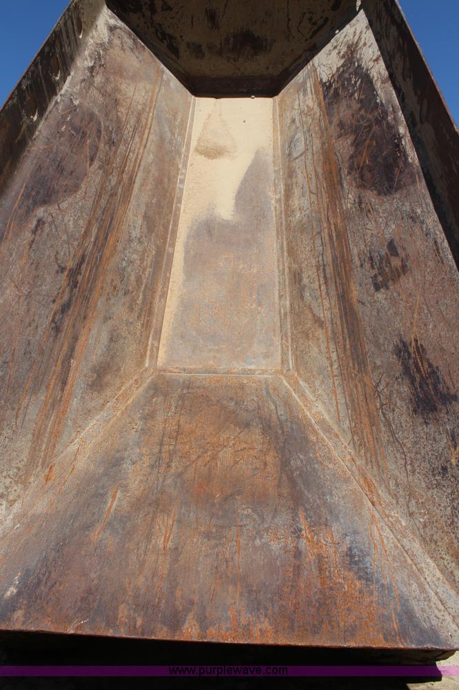 image for item K6790 1994 Caterpillar D250D articulated haul truck