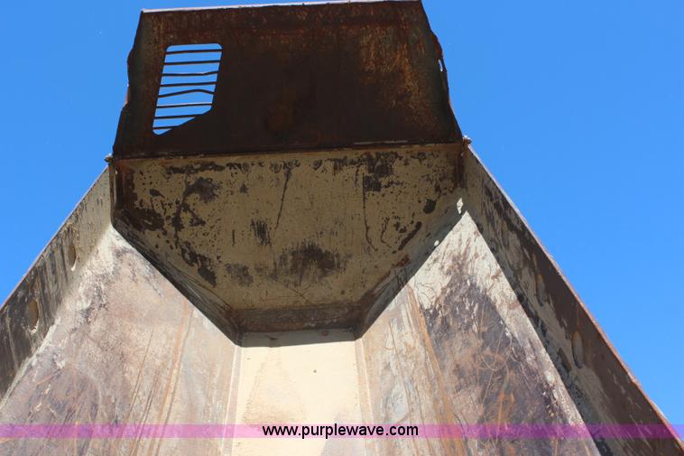 image for item K6790 1994 Caterpillar D250D articulated haul truck