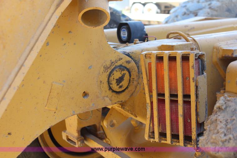 image for item K6790 1994 Caterpillar D250D articulated haul truck