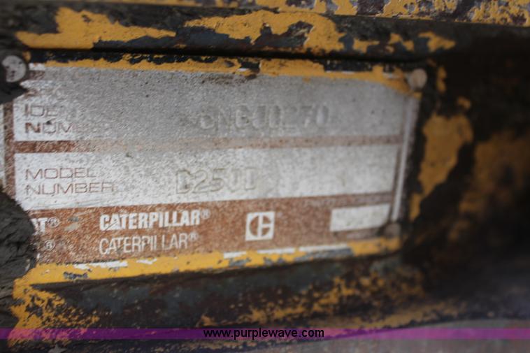 image for item K6790 1994 Caterpillar D250D articulated haul truck