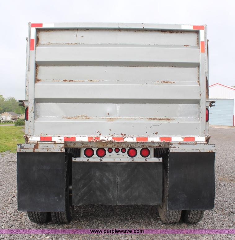 image for item K6880 1995 Western barrel bed end dump trailer