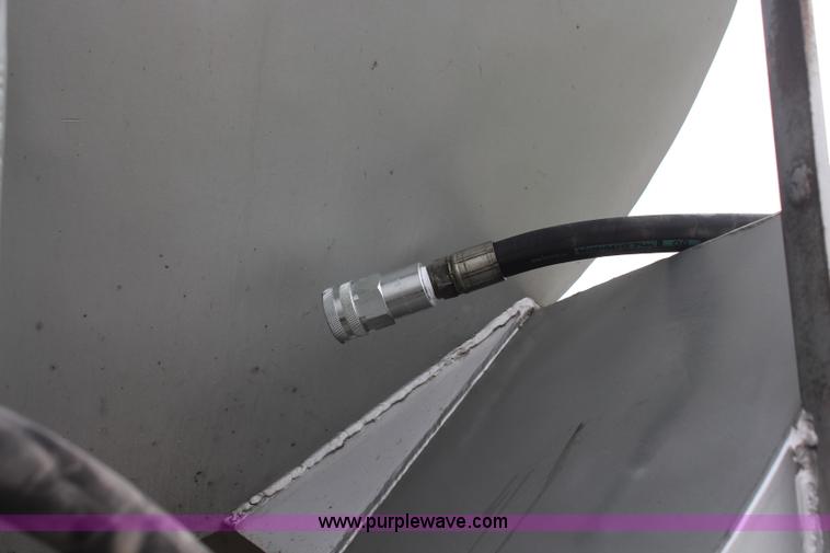 image for item K6880 1995 Western barrel bed end dump trailer