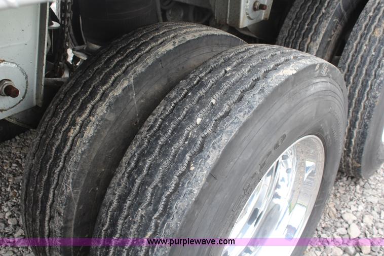 image for item K6880 1995 Western barrel bed end dump trailer