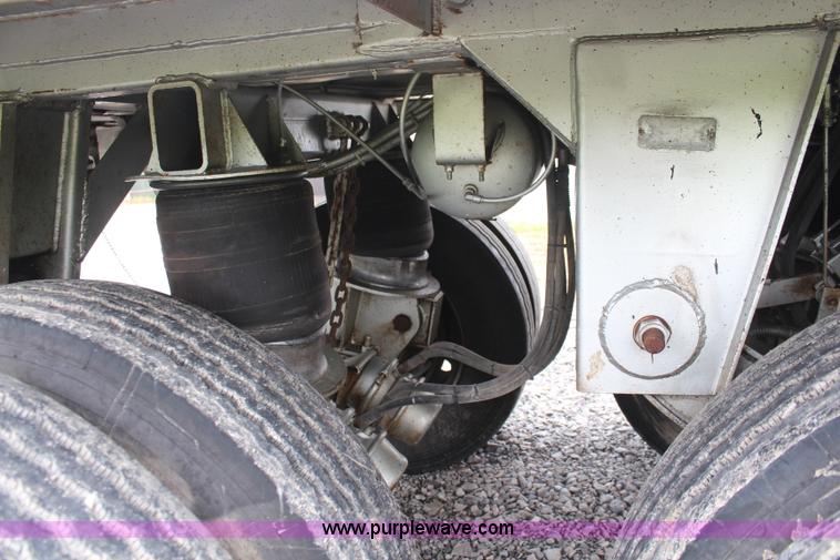 image for item K6880 1995 Western barrel bed end dump trailer