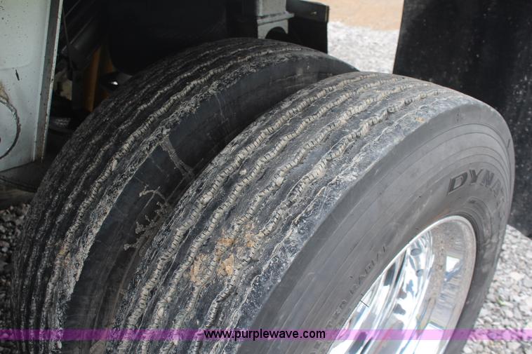 image for item K6880 1995 Western barrel bed end dump trailer