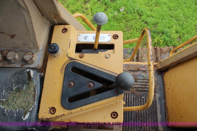 image for item K6881 1988 Caterpillar 963 track loader