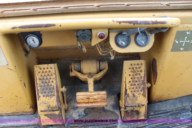 image for item K6881 1988 Caterpillar 963 track loader