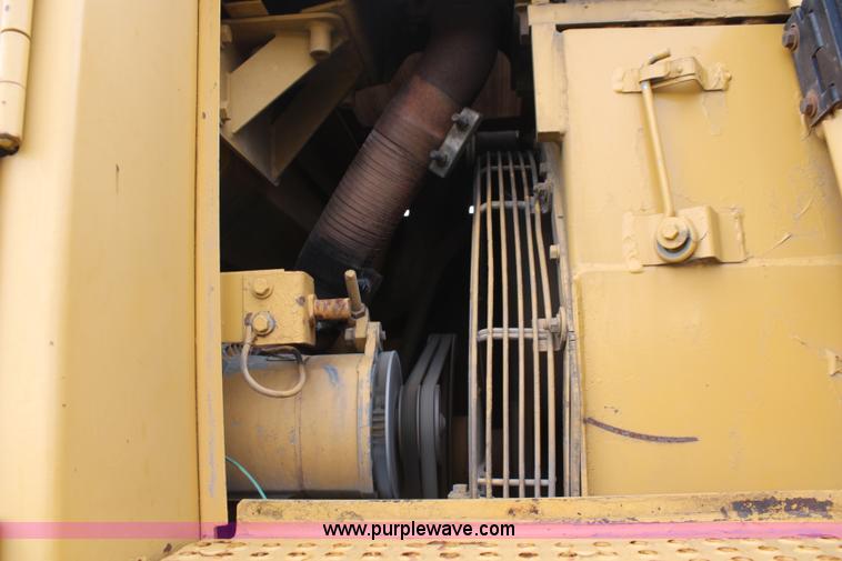 image for item K6881 1988 Caterpillar 963 track loader