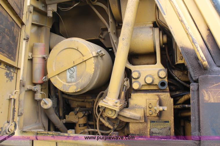 image for item K6881 1988 Caterpillar 963 track loader