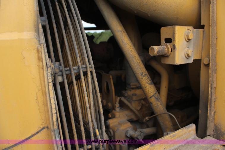 image for item K6881 1988 Caterpillar 963 track loader