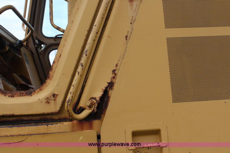 image for item K6881 1988 Caterpillar 963 track loader
