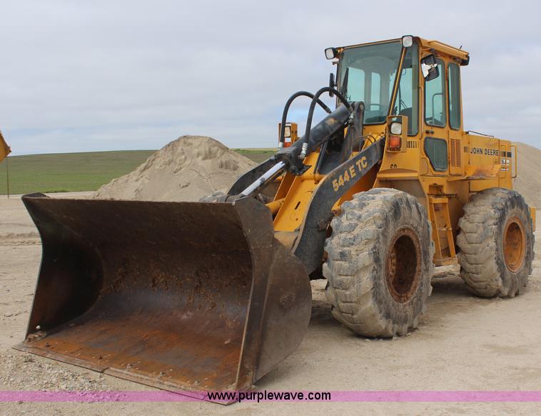 image for item K6883 1990 John Deere 544E TC wheel loader