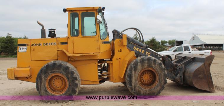 image for item K6883 1990 John Deere 544E TC wheel loader