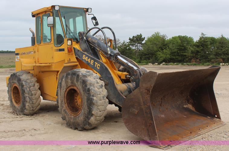 image for item K6883 1990 John Deere 544E TC wheel loader