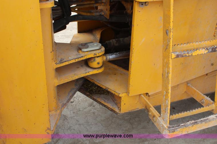 image for item K6883 1990 John Deere 544E TC wheel loader