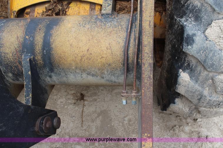 image for item K6883 1990 John Deere 544E TC wheel loader