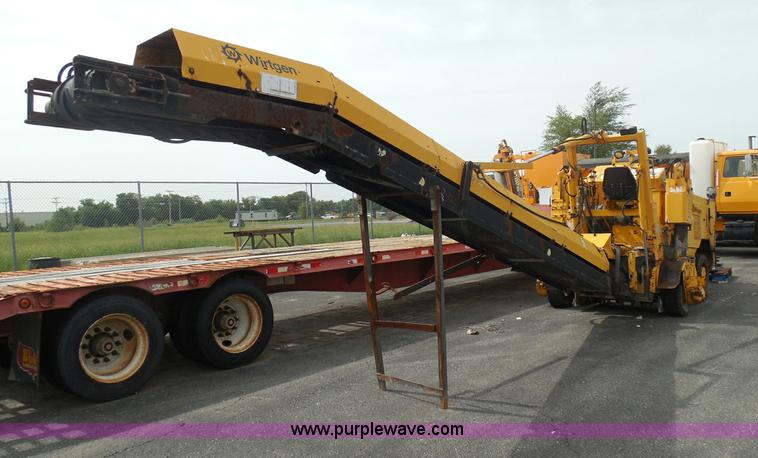 image for item K7513 1993 Wirtgen 1000VC milling machine