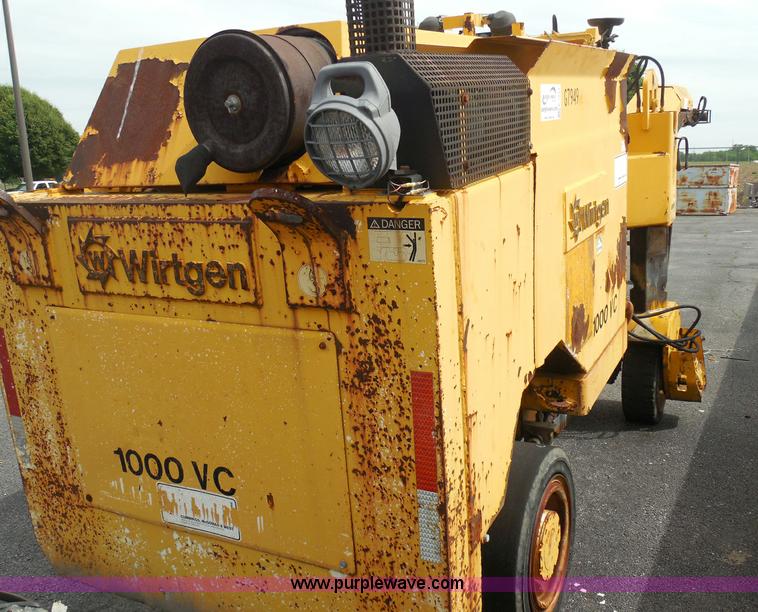 image for item K7513 1993 Wirtgen 1000VC milling machine