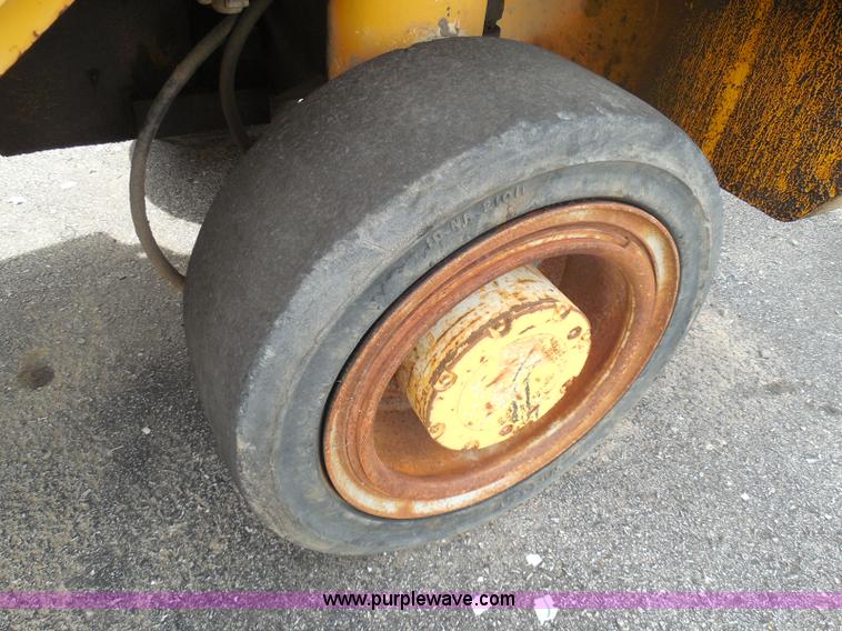 image for item K7513 1993 Wirtgen 1000VC milling machine