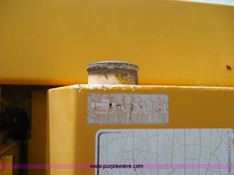 image for item K7513 1993 Wirtgen 1000VC milling machine