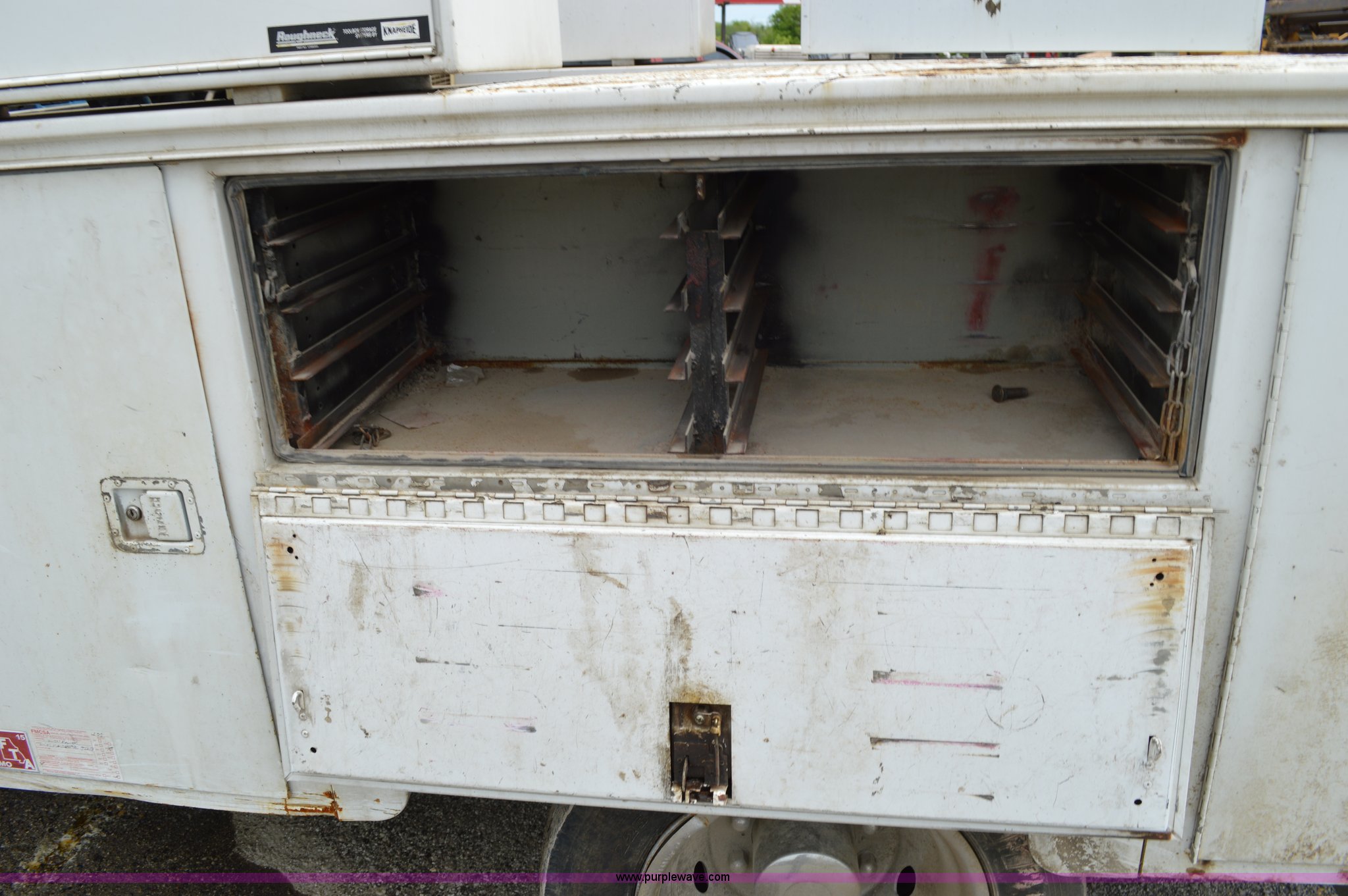 2002 Ford F450 Super Duty XL service truck in Kansas City, MO | Item