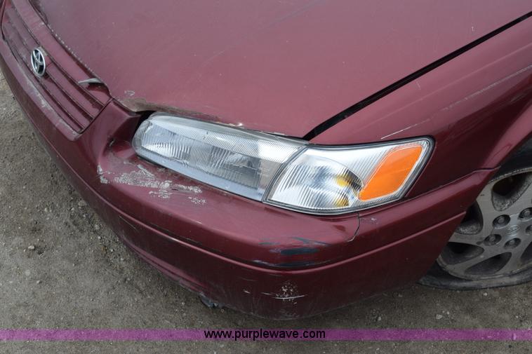 image for item E6266 1999 Toyota Camry