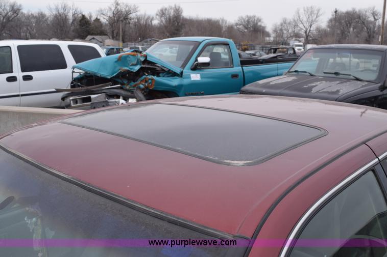 image for item E6266 1999 Toyota Camry